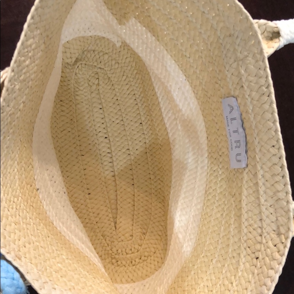 Altru woven tote - Picture 2 of 3